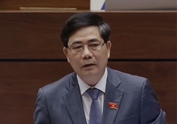 Депутаты НС СРВ начали делать запросы членам Правительства